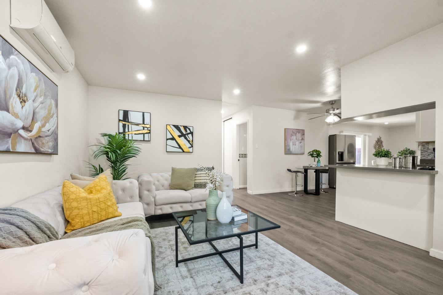Detail Gallery Image 8 of 26 For 640 Coyote Rd, San Jose,  CA 95111 - 3 Beds | 2 Baths