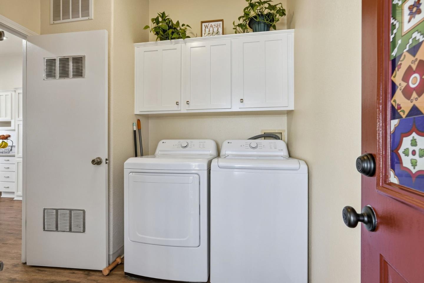 Detail Gallery Image 30 of 48 For 2284 Bourbon #61,  Hayward,  CA 94545 - 3 Beds | 2 Baths