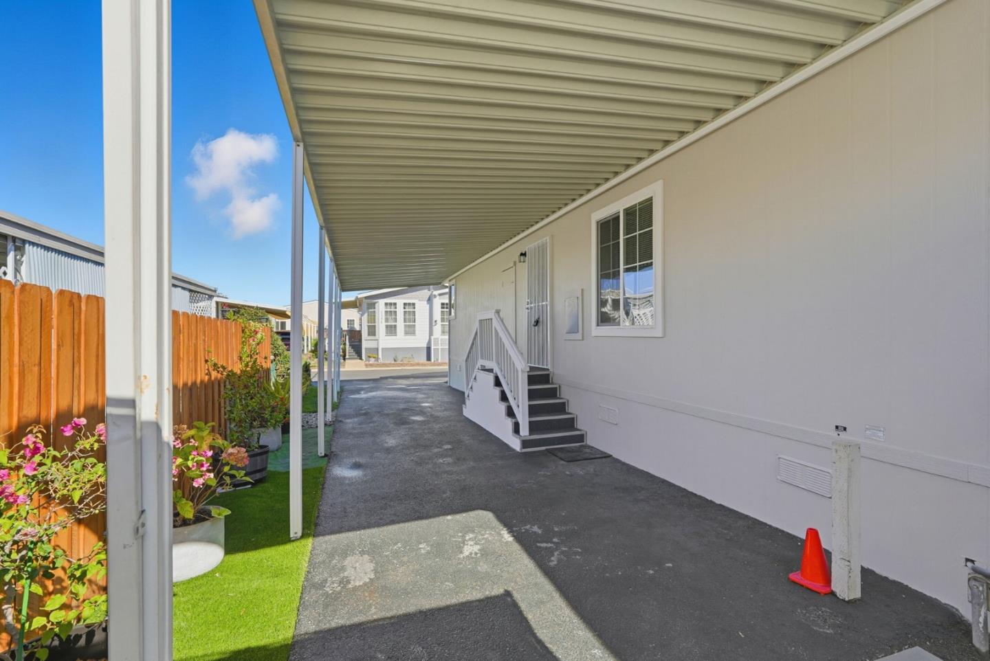 Detail Gallery Image 33 of 48 For 2284 Bourbon #61,  Hayward,  CA 94545 - 3 Beds | 2 Baths