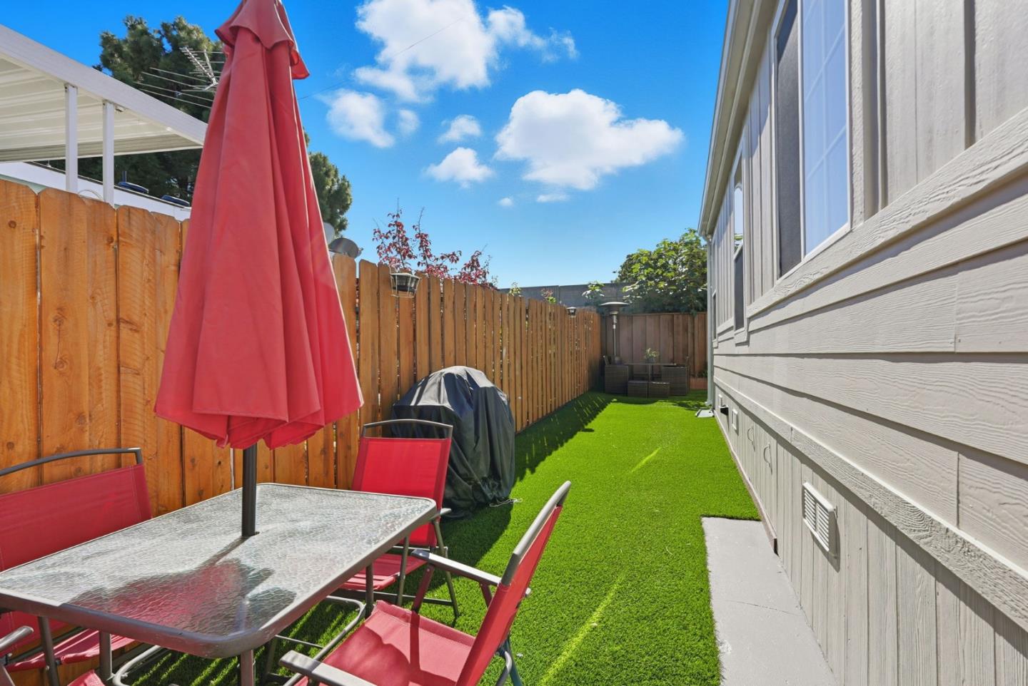 Detail Gallery Image 36 of 48 For 2284 Bourbon #61,  Hayward,  CA 94545 - 3 Beds | 2 Baths