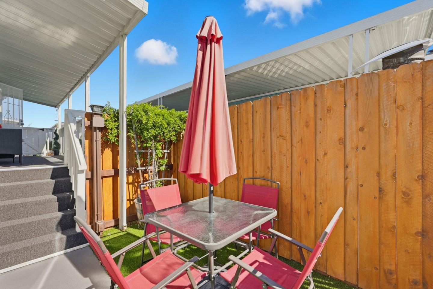 Detail Gallery Image 37 of 48 For 2284 Bourbon #61,  Hayward,  CA 94545 - 3 Beds | 2 Baths