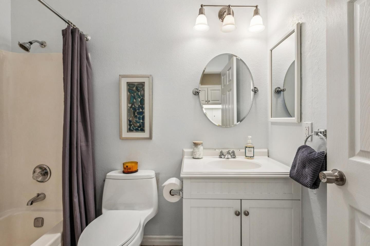 Detail Gallery Image 20 of 22 For 1115 Continentals Way #203,  Belmont,  CA 94002 - 2 Beds | 2 Baths
