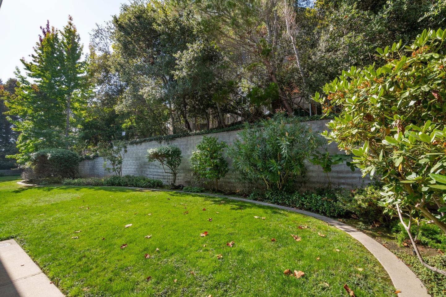 Detail Gallery Image 22 of 22 For 1115 Continentals Way #203,  Belmont,  CA 94002 - 2 Beds | 2 Baths