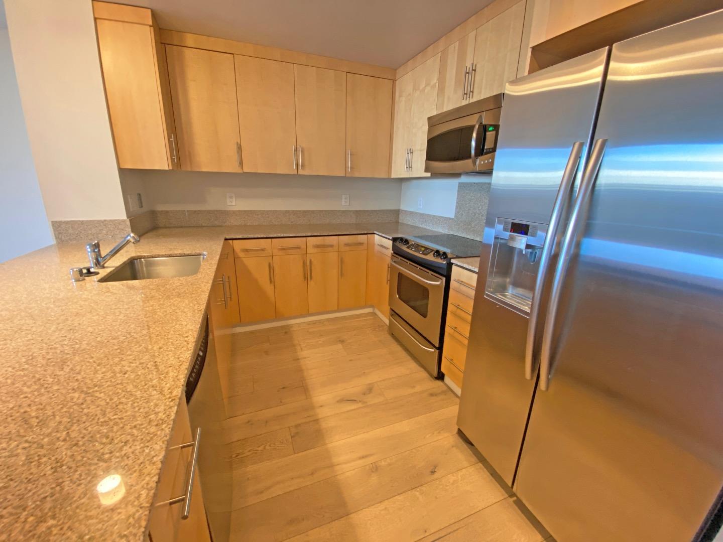 Detail Gallery Image 12 of 32 For 38 Almaden #121,  San Jose,  CA 95110 - 2 Beds | 1/1 Baths