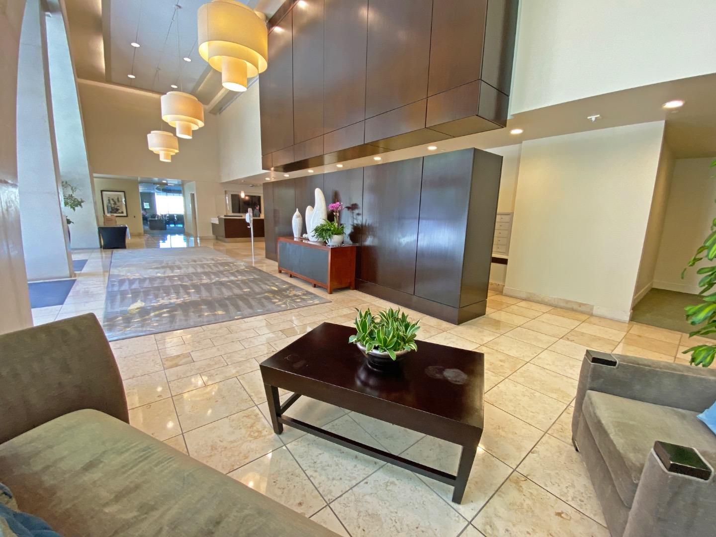 Detail Gallery Image 18 of 32 For 38 Almaden #121,  San Jose,  CA 95110 - 2 Beds | 1/1 Baths
