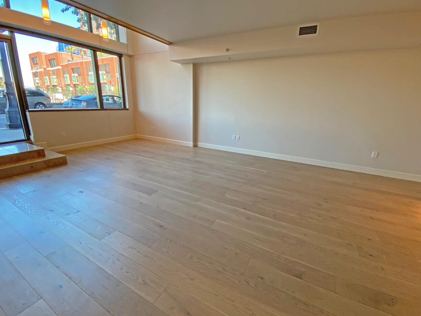 Detail Gallery Image 9 of 32 For 38 Almaden #121,  San Jose,  CA 95110 - 2 Beds | 1/1 Baths