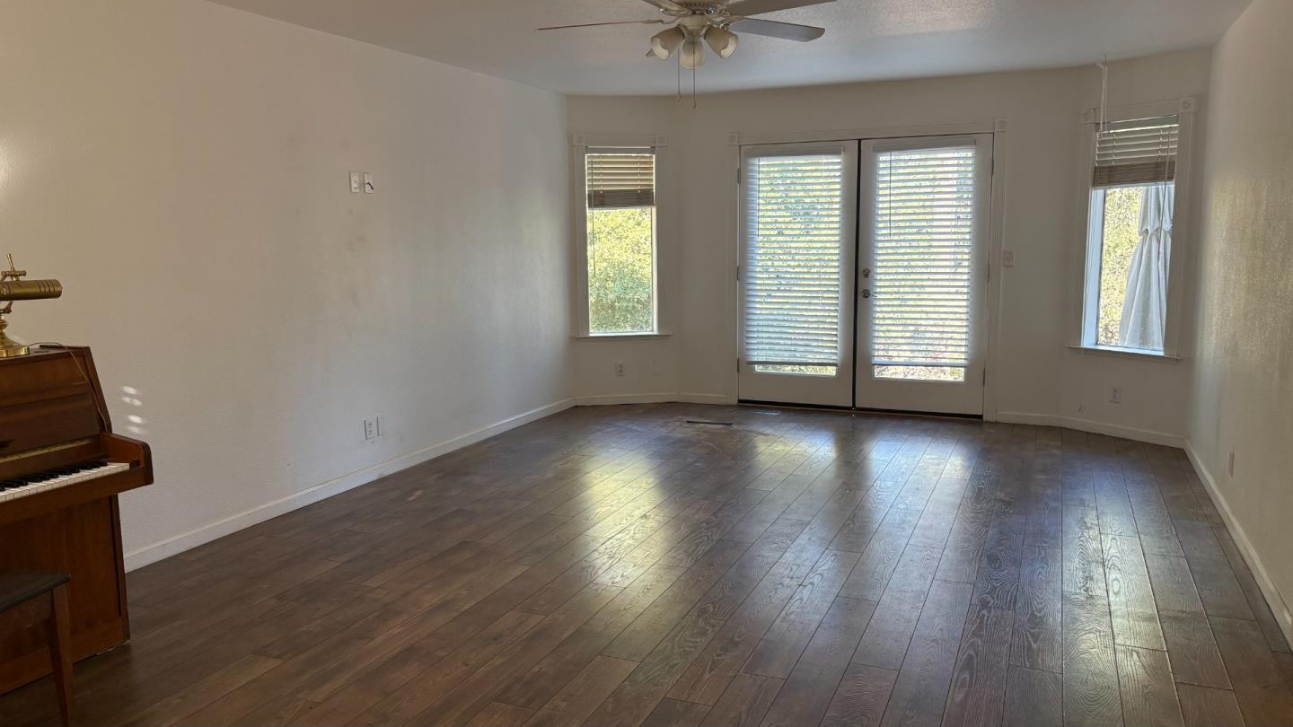 Detail Gallery Image 2 of 7 For 21821 Homestead Rd, Pine Grove,  CA 95665 - 4 Beds | 2/1 Baths