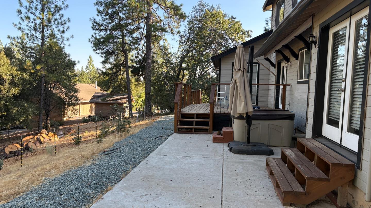 Detail Gallery Image 6 of 7 For 21821 Homestead Rd, Pine Grove,  CA 95665 - 4 Beds | 2/1 Baths