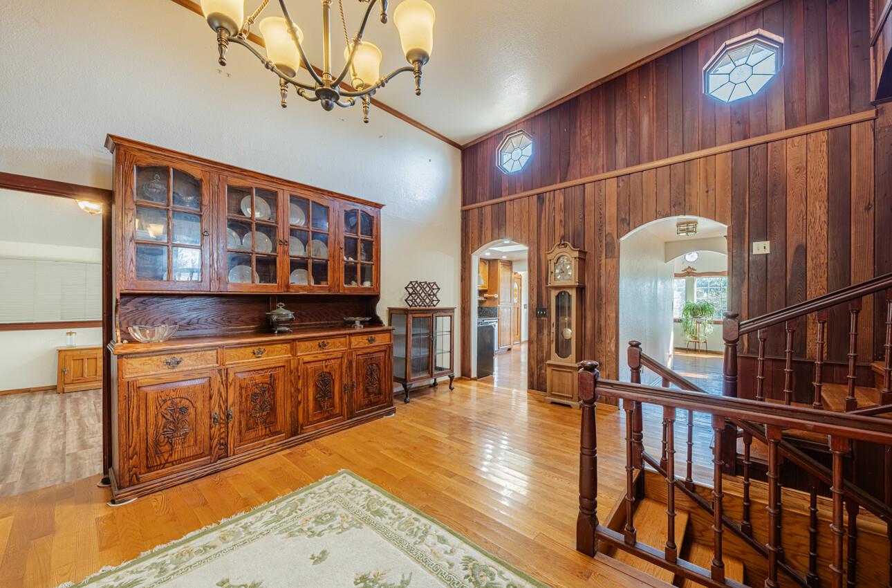 Detail Gallery Image 20 of 49 For 17945 Pesante Rd, Salinas,  CA 93907 - 4 Beds | 3 Baths