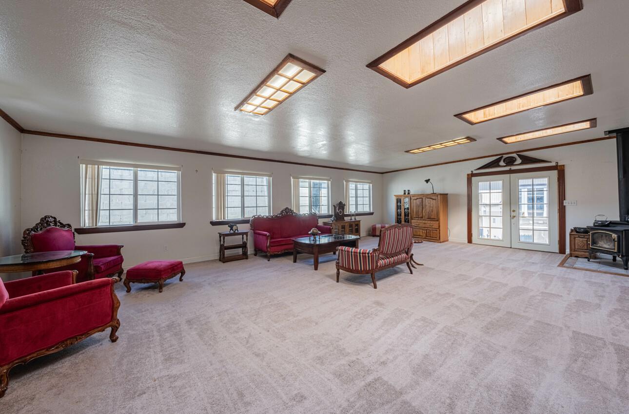 Detail Gallery Image 23 of 49 For 17945 Pesante Rd, Salinas,  CA 93907 - 4 Beds | 3 Baths