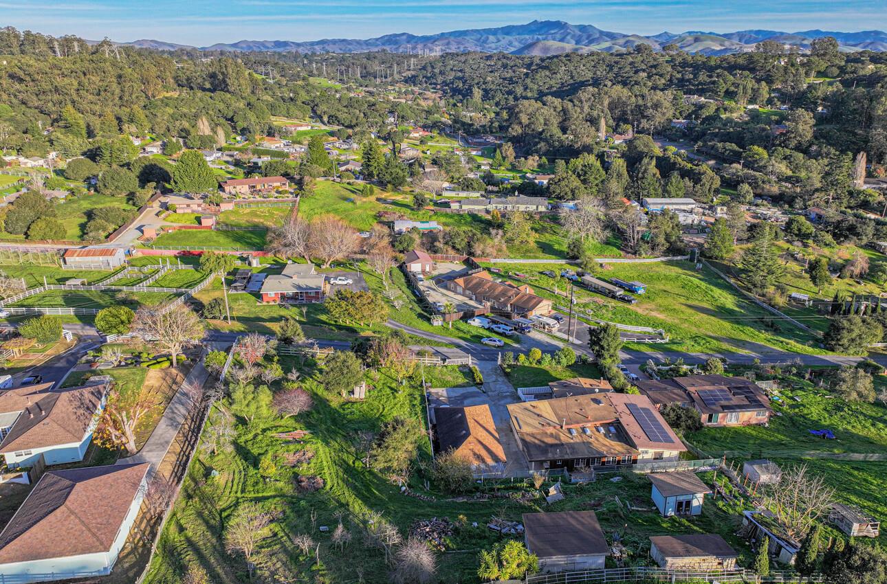 Detail Gallery Image 52 of 53 For 17945 Pesante Rd, Salinas,  CA 93907 - 4 Beds | 3 Baths