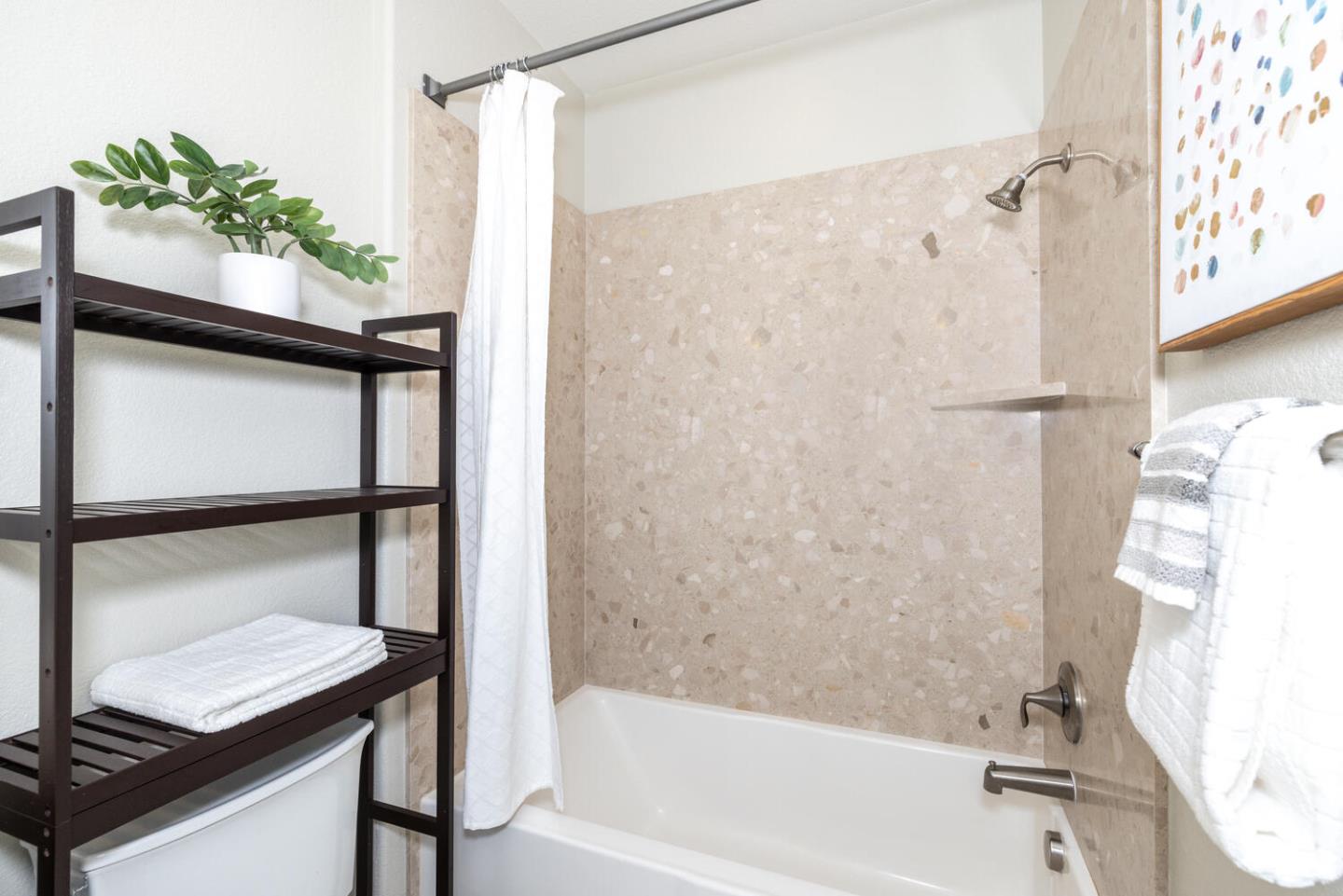Detail Gallery Image 25 of 34 For 827 Lotus Flower Loop, San Jose,  CA 95123 - 3 Beds | 3/1 Baths