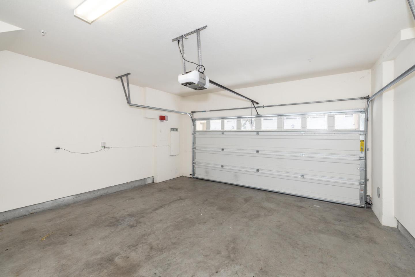 Detail Gallery Image 32 of 34 For 827 Lotus Flower Loop, San Jose,  CA 95123 - 3 Beds | 3/1 Baths