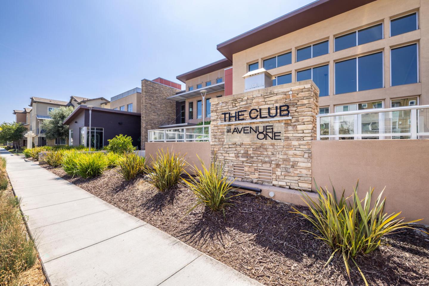 Detail Gallery Image 34 of 34 For 827 Lotus Flower Loop, San Jose,  CA 95123 - 3 Beds | 3/1 Baths