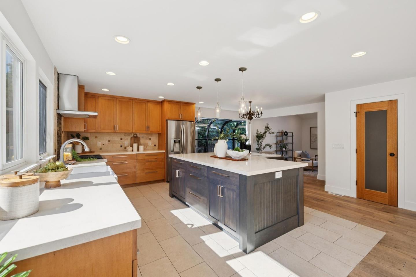 Detail Gallery Image 15 of 57 For 370 Bramble Ct, Foster City,  CA 94404 - 5 Beds | 3 Baths