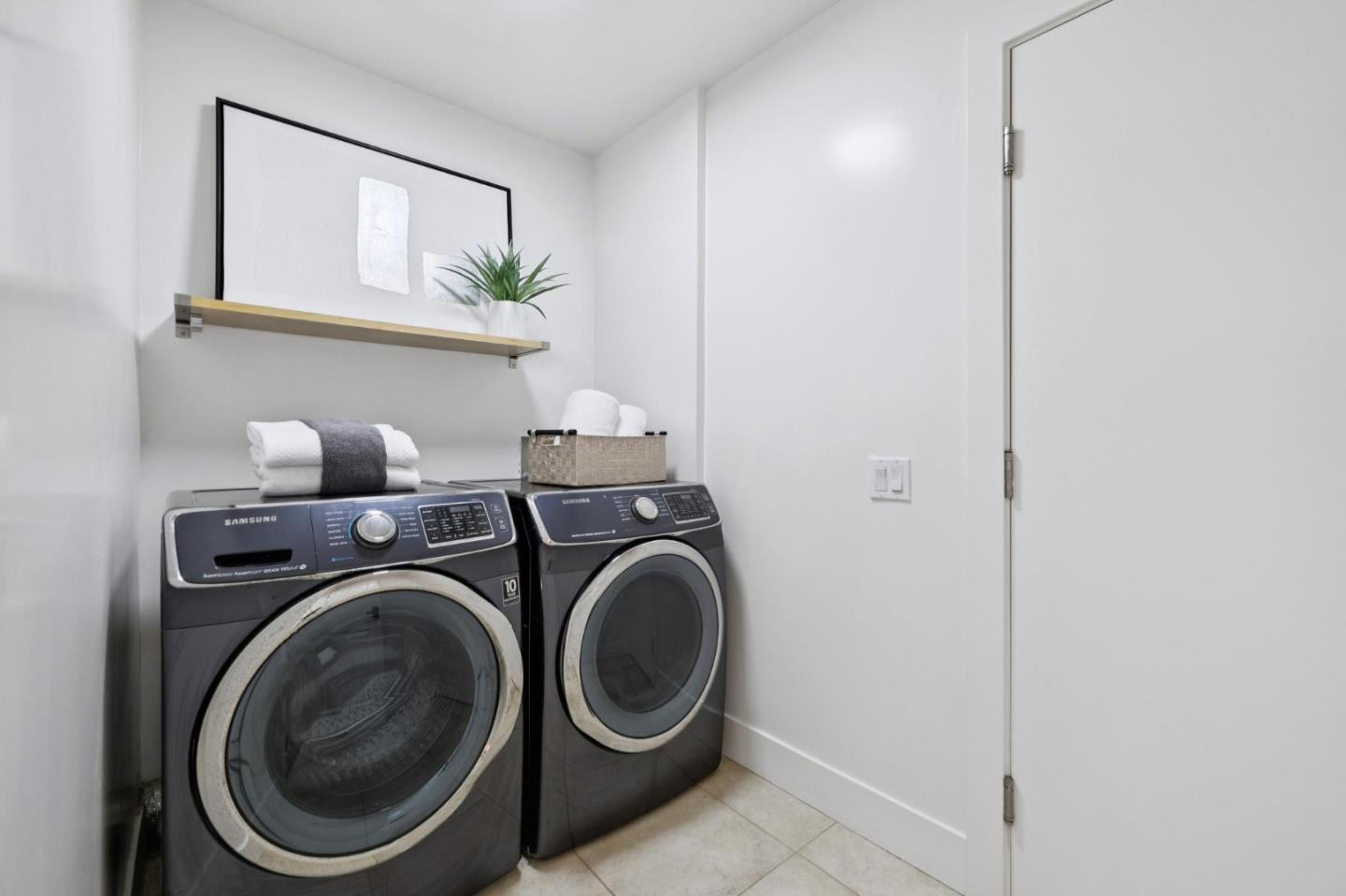 Detail Gallery Image 24 of 57 For 370 Bramble Ct, Foster City,  CA 94404 - 5 Beds | 3 Baths