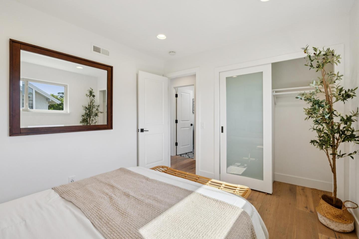 Detail Gallery Image 30 of 57 For 370 Bramble Ct, Foster City,  CA 94404 - 5 Beds | 3 Baths