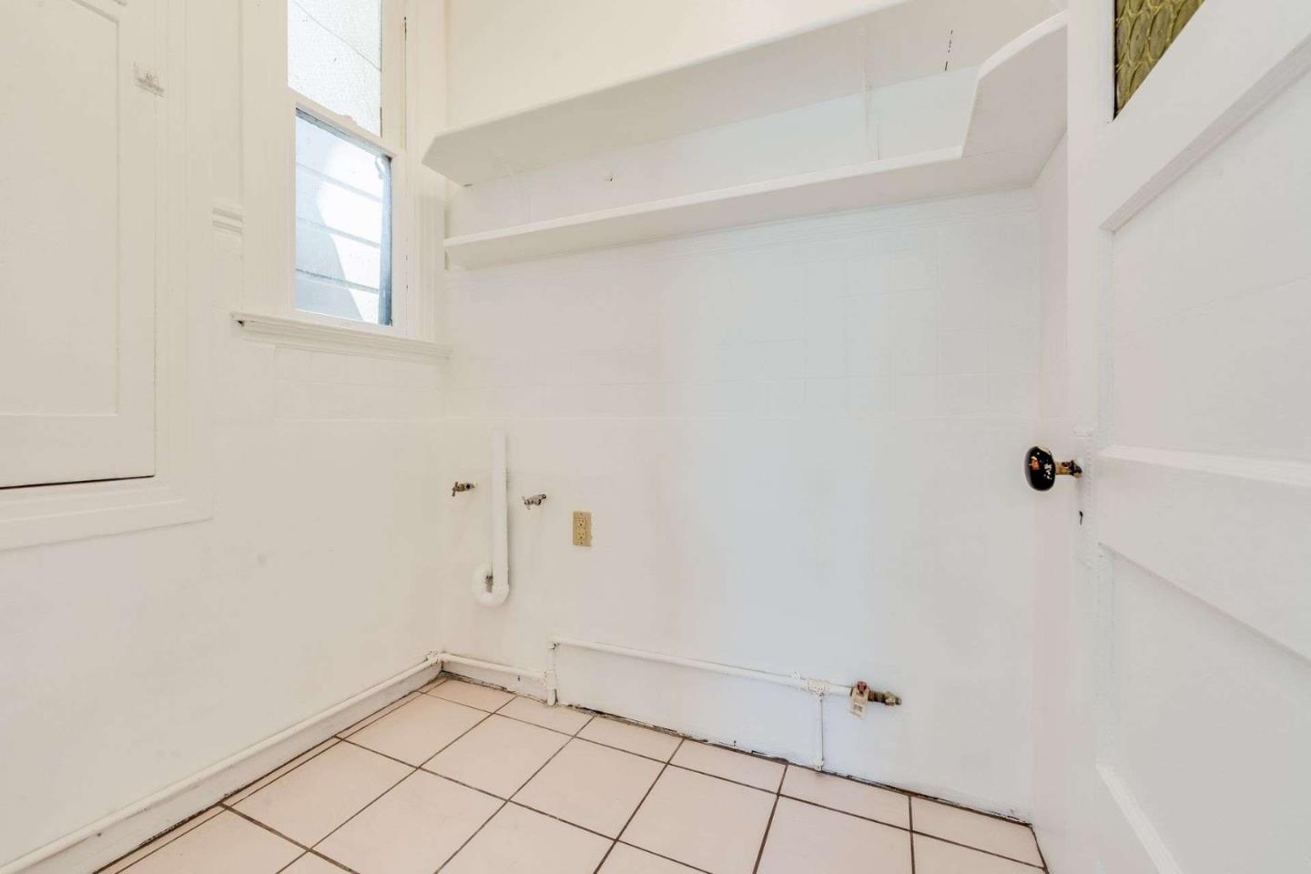 Detail Gallery Image 13 of 30 For 343 Raymond Ave, San Francisco,  CA 94134 - 4 Beds | 1 Baths