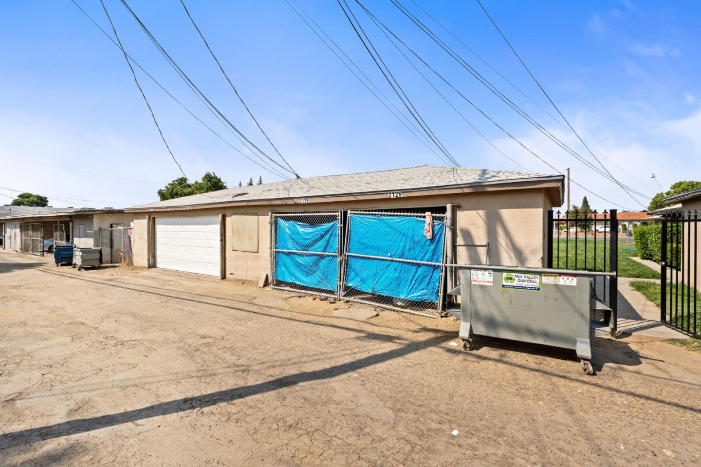 Detail Gallery Image 9 of 11 For 2128 N First St, Fresno,  CA 93703 - – Beds | – Baths