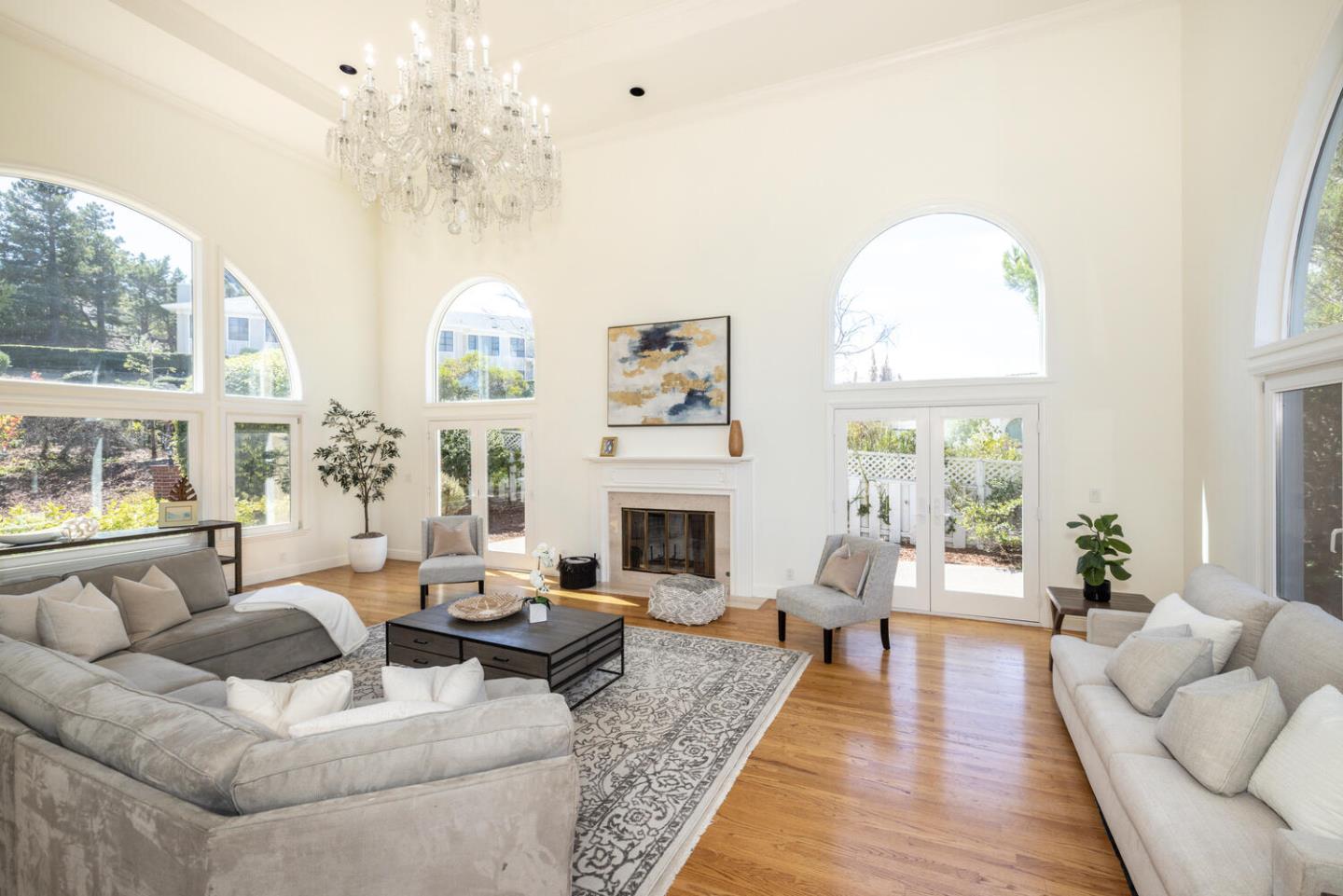Detail Gallery Image 12 of 81 For 75 Eugenia Way, Hillsborough,  CA 94010 - 5 Beds | 4/1 Baths
