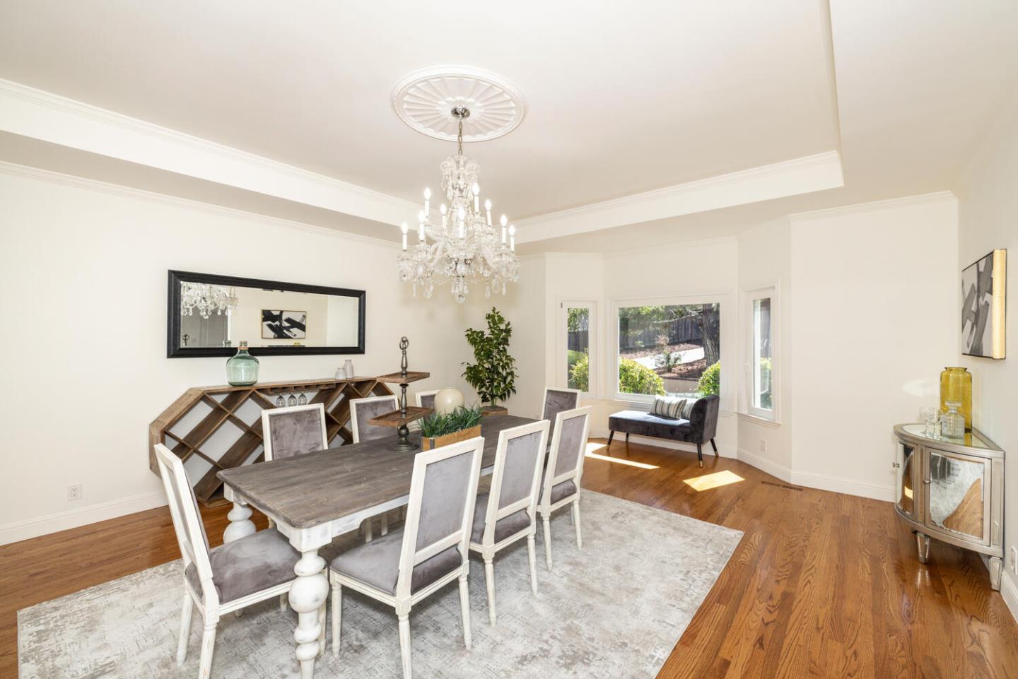 Detail Gallery Image 13 of 81 For 75 Eugenia Way, Hillsborough,  CA 94010 - 5 Beds | 4/1 Baths