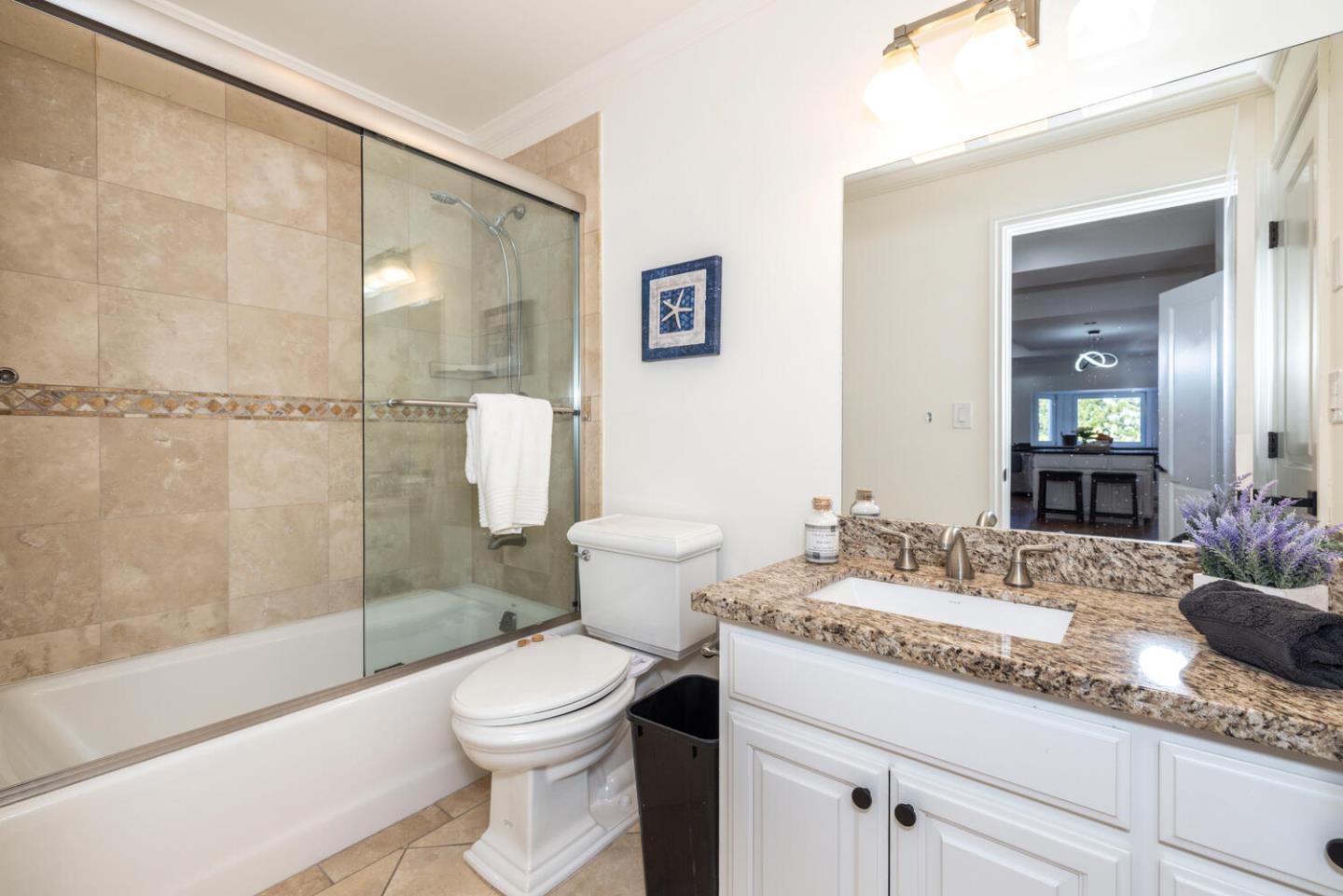 Detail Gallery Image 27 of 81 For 75 Eugenia Way, Hillsborough,  CA 94010 - 5 Beds | 4/1 Baths