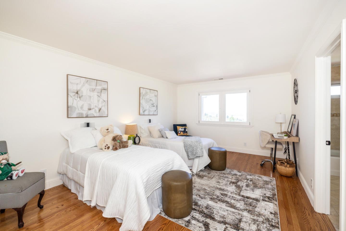 Detail Gallery Image 57 of 81 For 75 Eugenia Way, Hillsborough,  CA 94010 - 5 Beds | 4/1 Baths