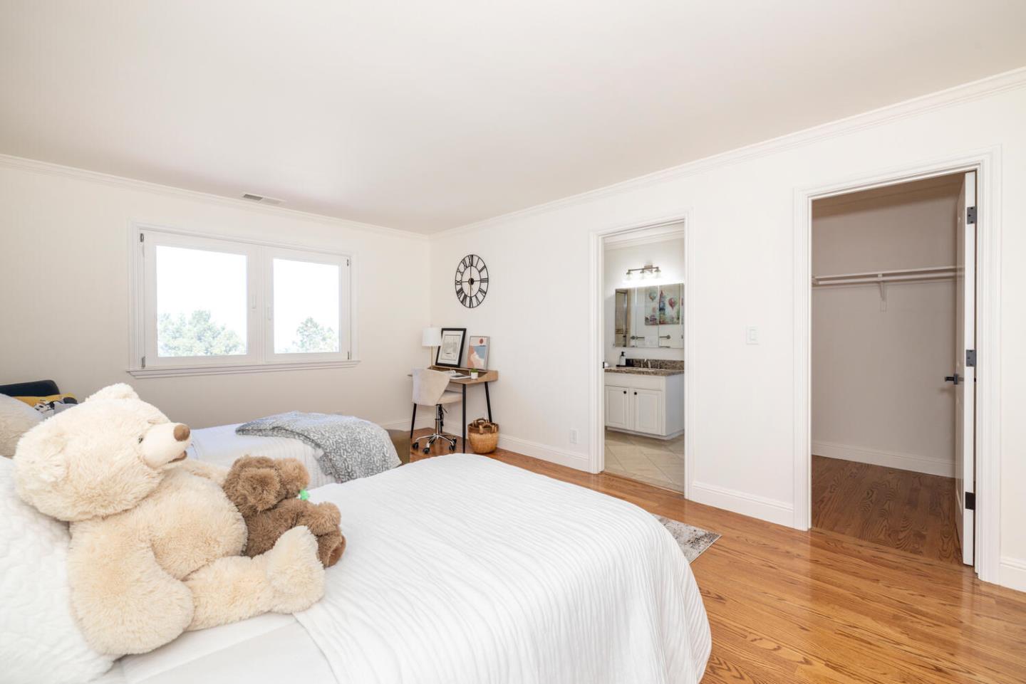 Detail Gallery Image 58 of 81 For 75 Eugenia Way, Hillsborough,  CA 94010 - 5 Beds | 4/1 Baths