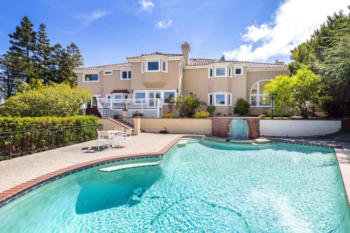 Detail Gallery Image 64 of 81 For 75 Eugenia Way, Hillsborough,  CA 94010 - 5 Beds | 4/1 Baths