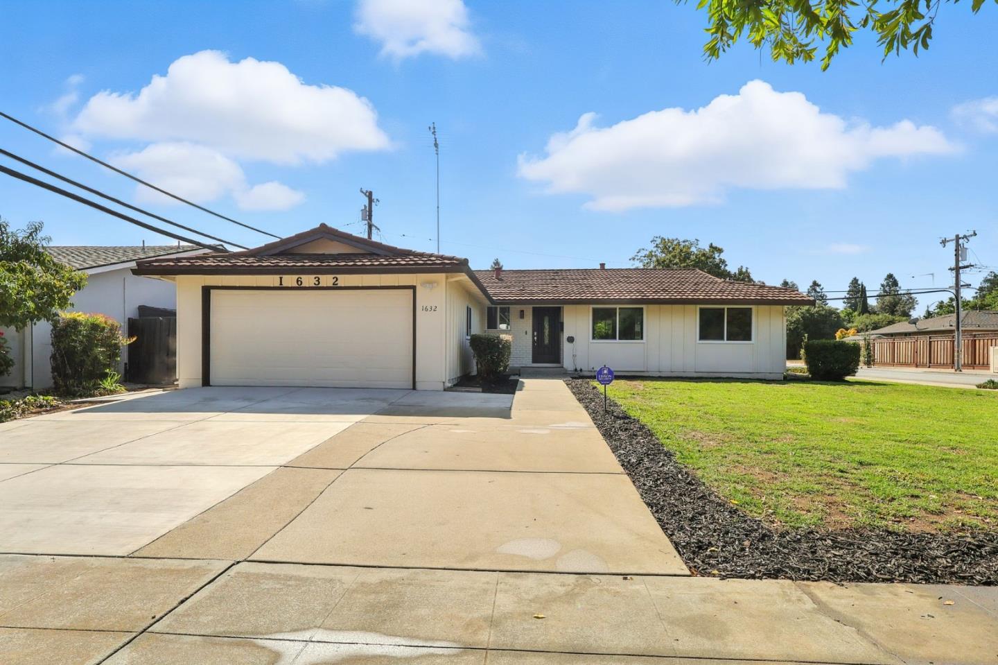 Detail Gallery Image 2 of 24 For 1632 Trona Way, San Jose,  CA 95125 - 3 Beds | 2 Baths