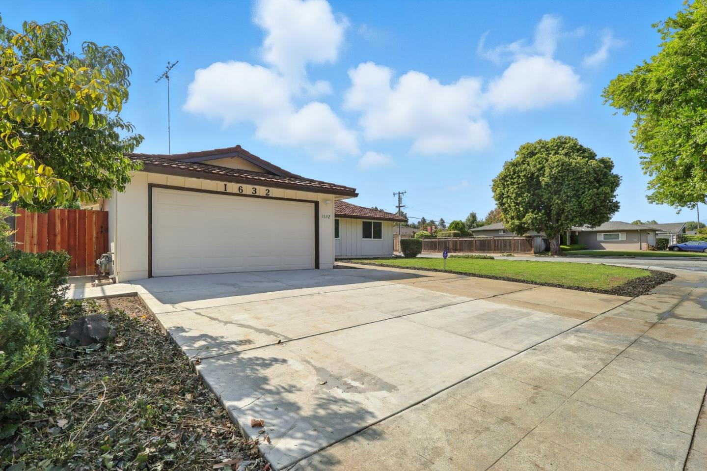 Detail Gallery Image 3 of 24 For 1632 Trona Way, San Jose,  CA 95125 - 3 Beds | 2 Baths