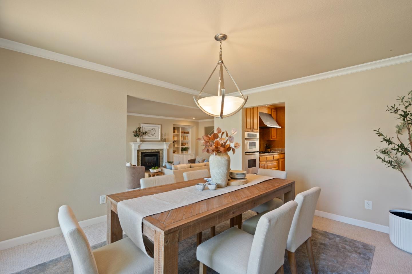 Detail Gallery Image 13 of 41 For 824 Helen Dr, Hollister,  CA 95023 - 2 Beds | 2/1 Baths