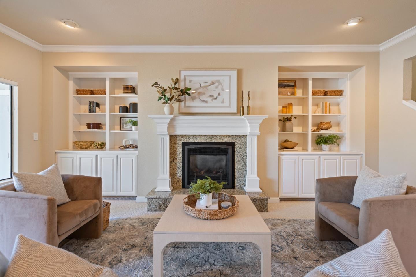 Detail Gallery Image 14 of 41 For 824 Helen Dr, Hollister,  CA 95023 - 2 Beds | 2/1 Baths