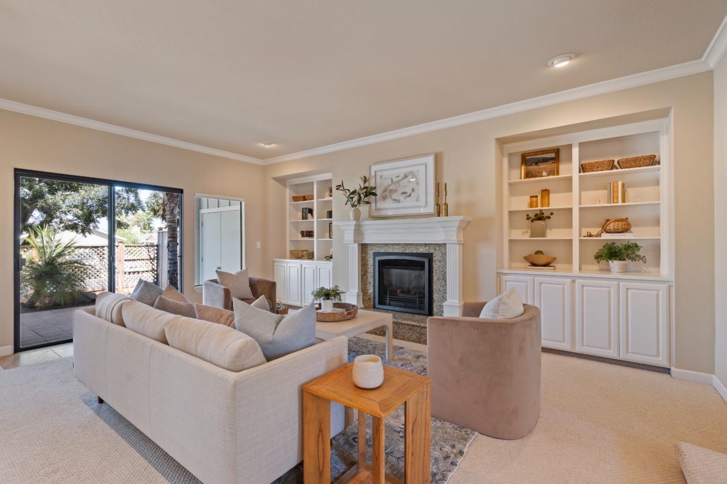 Detail Gallery Image 15 of 41 For 824 Helen Dr, Hollister,  CA 95023 - 2 Beds | 2/1 Baths