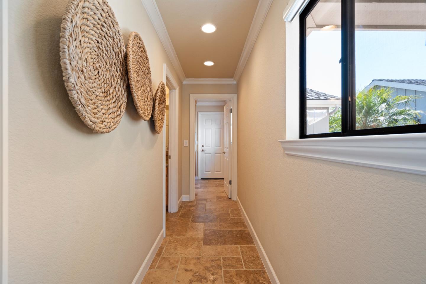Detail Gallery Image 20 of 41 For 824 Helen Dr, Hollister,  CA 95023 - 2 Beds | 2/1 Baths