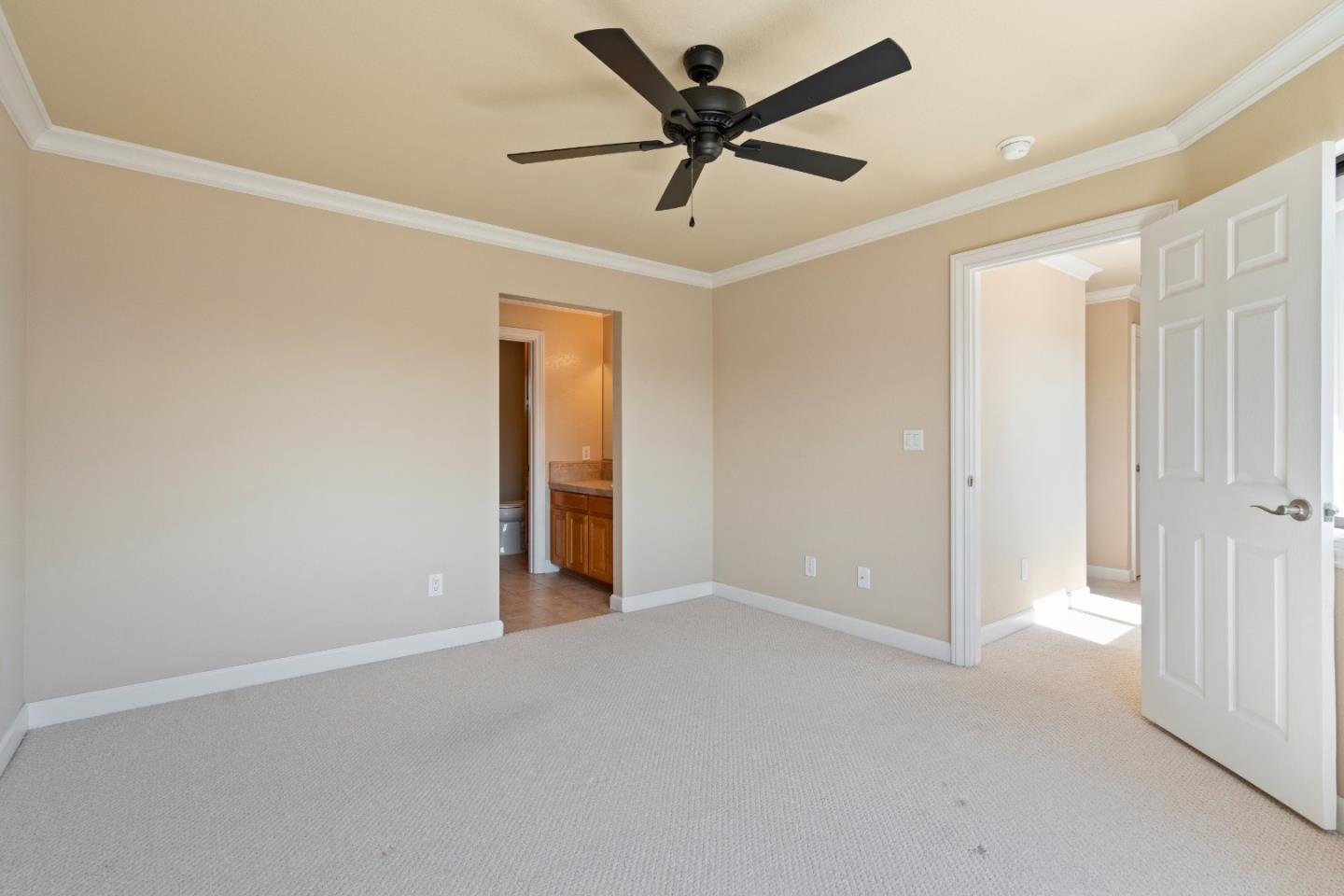 Detail Gallery Image 33 of 41 For 824 Helen Dr, Hollister,  CA 95023 - 2 Beds | 2/1 Baths
