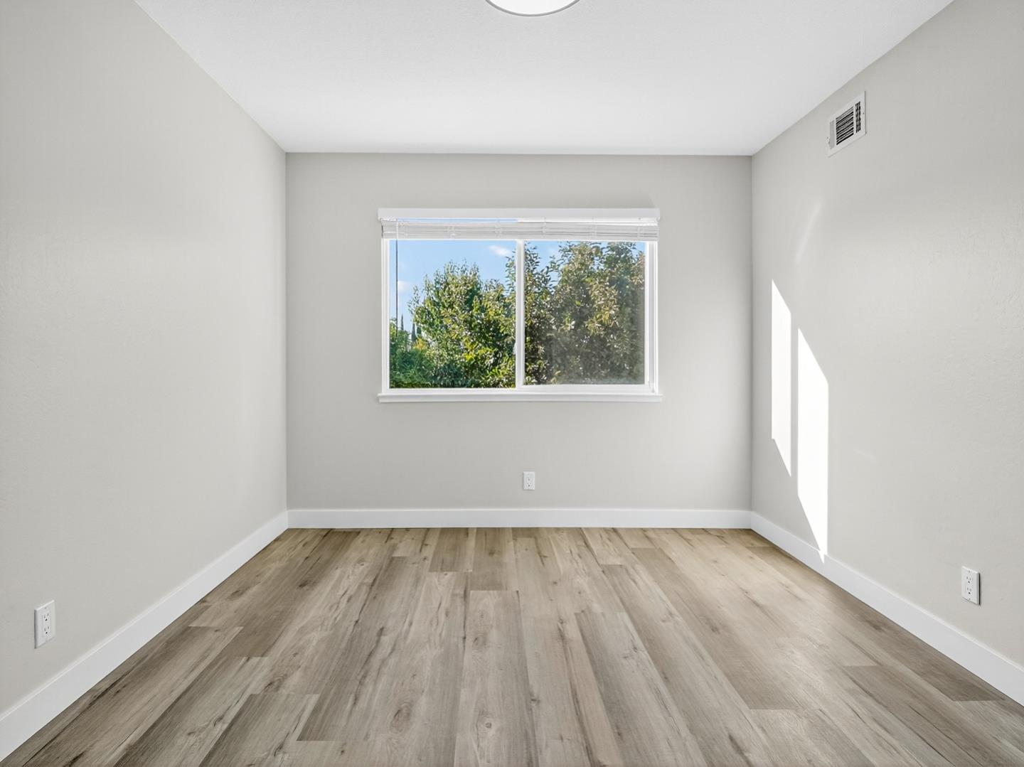 Detail Gallery Image 27 of 59 For 2861 Lausanne Ct, San Jose,  CA 95132 - 4 Beds | 3 Baths