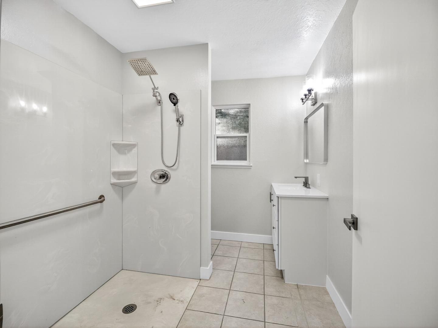 Detail Gallery Image 42 of 59 For 2861 Lausanne Ct, San Jose,  CA 95132 - 4 Beds | 3 Baths