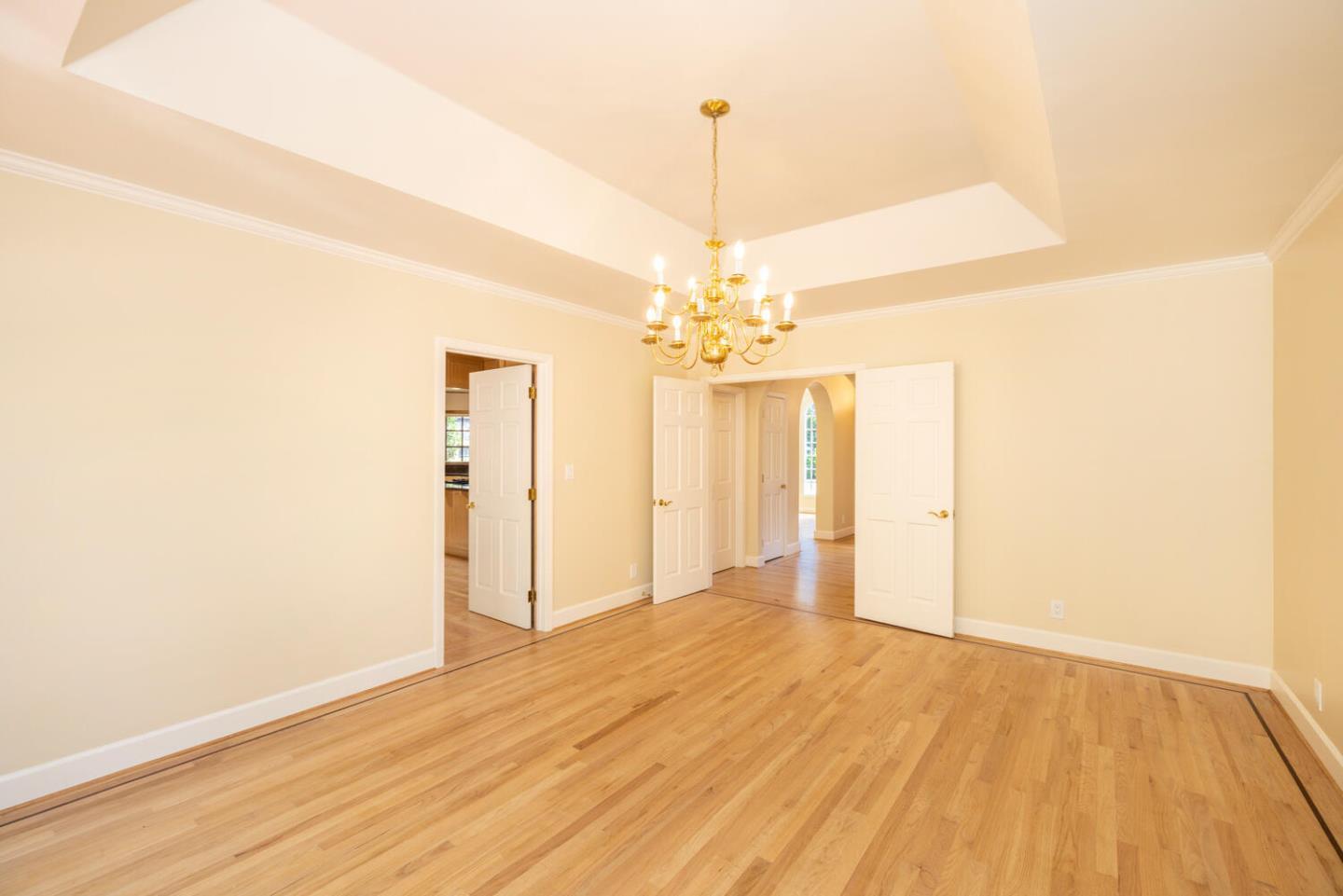 Detail Gallery Image 15 of 33 For 206 El Cerrito, Hillsborough,  CA 94010 - 4 Beds | 3/1 Baths