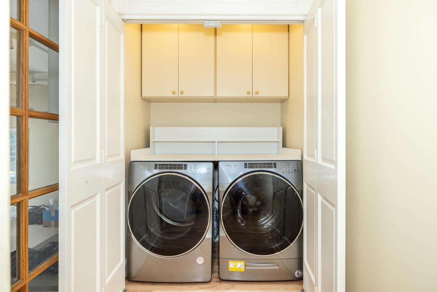 Detail Gallery Image 18 of 33 For 206 El Cerrito, Hillsborough,  CA 94010 - 4 Beds | 3/1 Baths