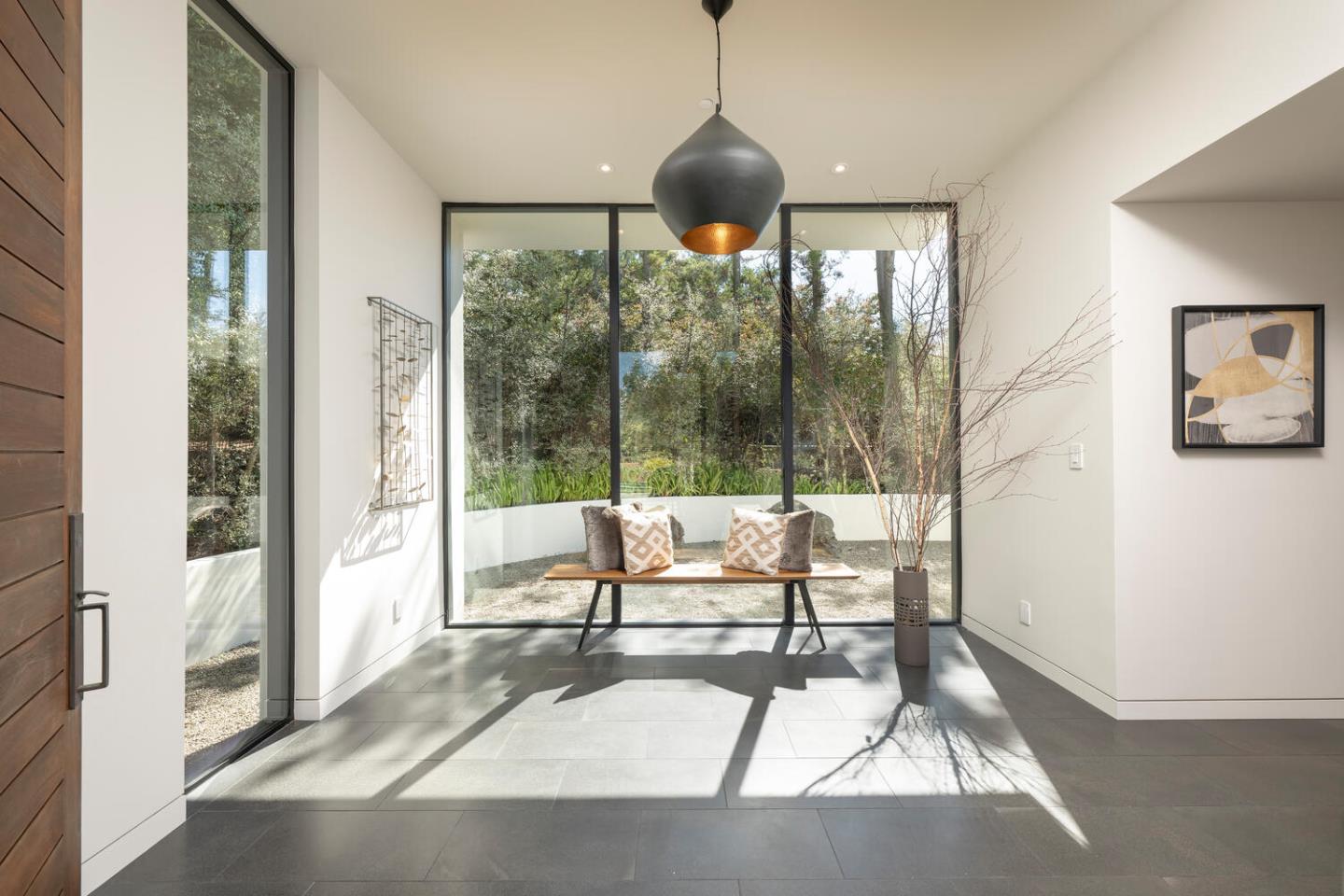 Detail Gallery Image 18 of 90 For 5 Drayton Rd, Hillsborough,  CA 94010 - 4 Beds | 3/1 Baths