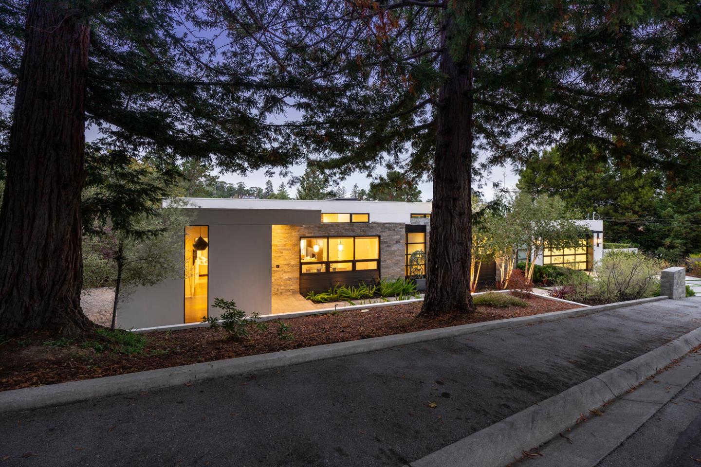 Detail Gallery Image 3 of 90 For 5 Drayton Rd, Hillsborough,  CA 94010 - 4 Beds | 3/1 Baths