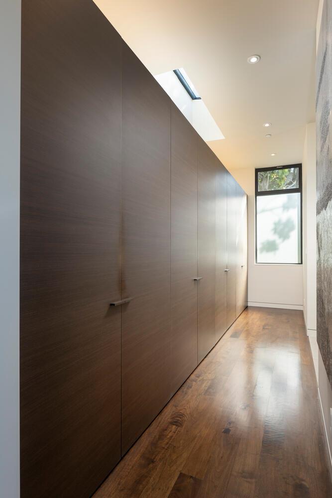 Detail Gallery Image 47 of 90 For 5 Drayton Rd, Hillsborough,  CA 94010 - 4 Beds | 3/1 Baths