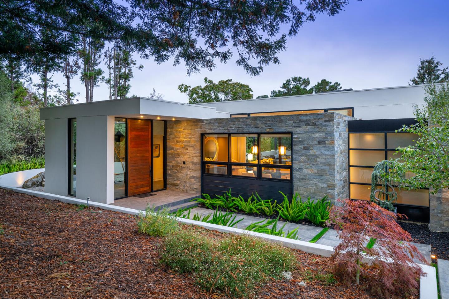 Detail Gallery Image 5 of 90 For 5 Drayton Rd, Hillsborough,  CA 94010 - 4 Beds | 3/1 Baths