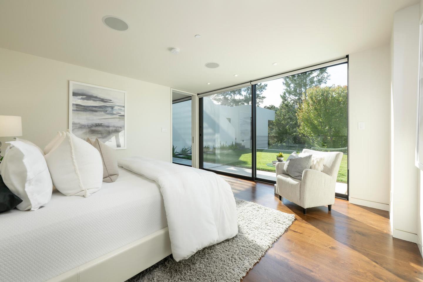 Detail Gallery Image 56 of 90 For 5 Drayton Rd, Hillsborough,  CA 94010 - 4 Beds | 3/1 Baths