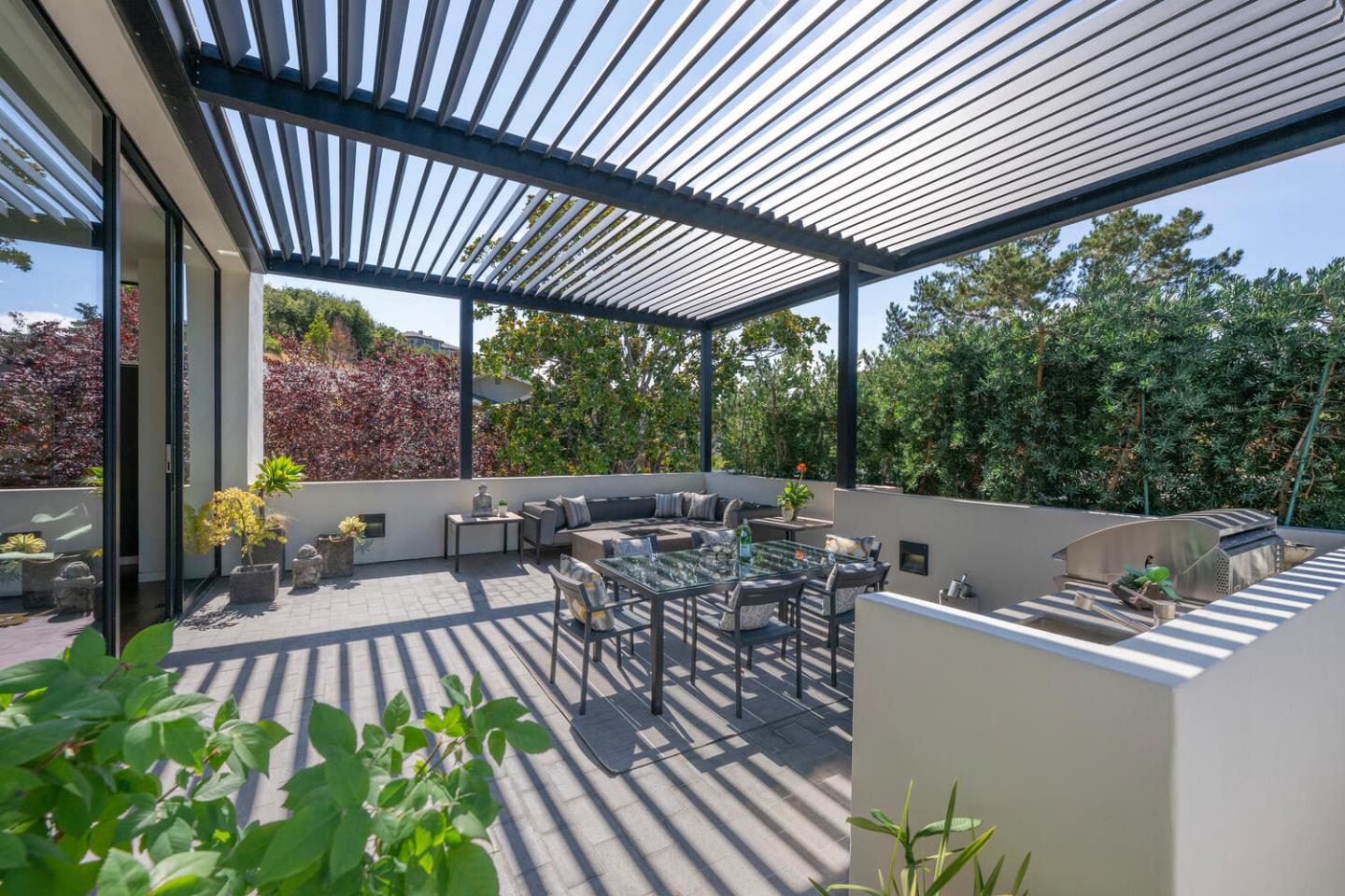 Detail Gallery Image 63 of 90 For 5 Drayton Rd, Hillsborough,  CA 94010 - 4 Beds | 3/1 Baths