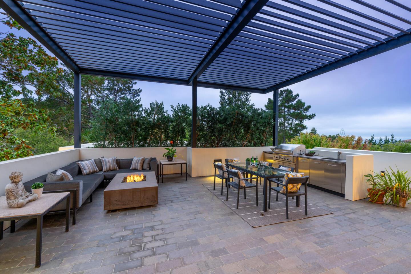 Detail Gallery Image 83 of 90 For 5 Drayton Rd, Hillsborough,  CA 94010 - 4 Beds | 3/1 Baths