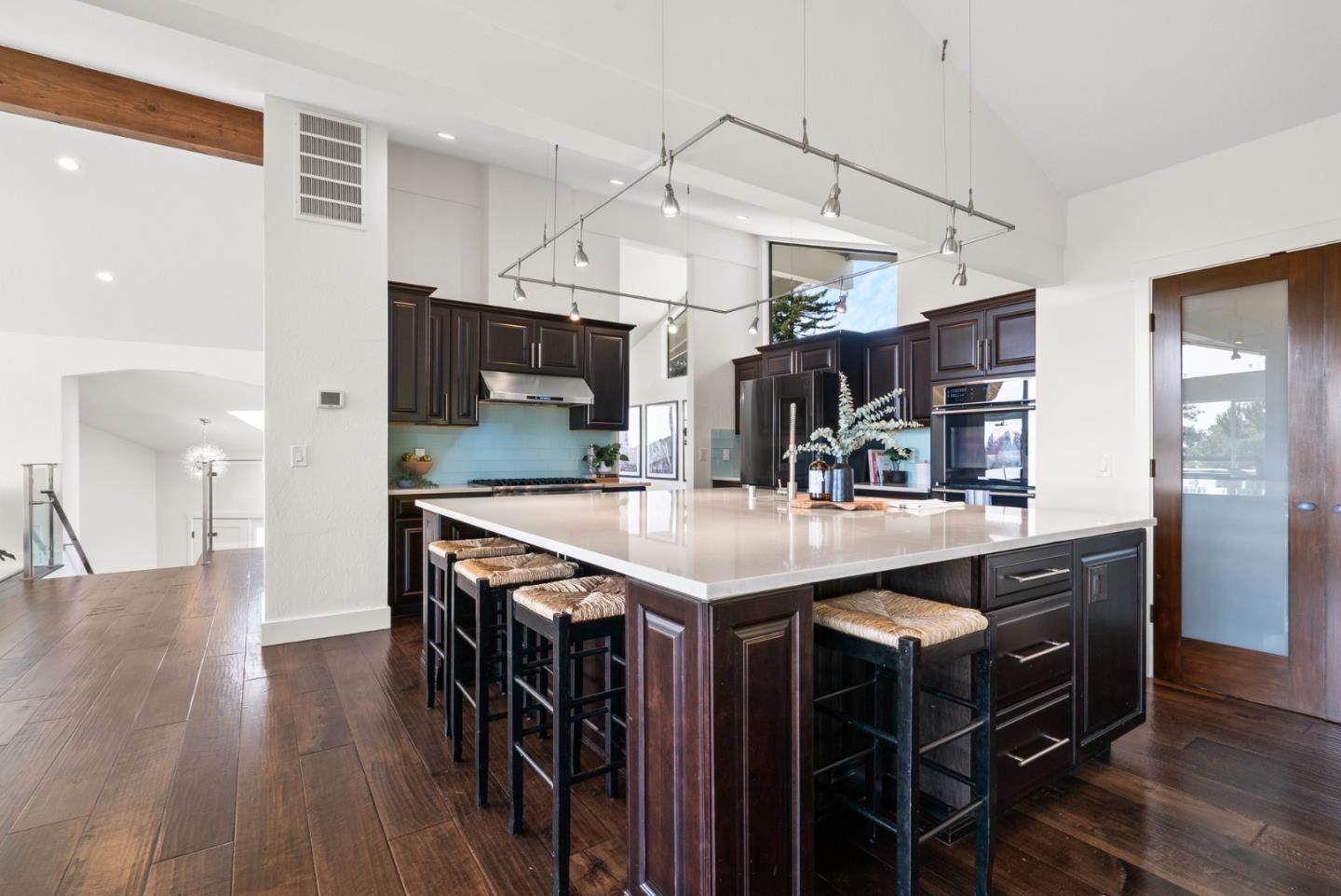 Detail Gallery Image 11 of 76 For 190 Driftwood Ct, Aptos,  CA 95003 - 5 Beds | 2/1 Baths