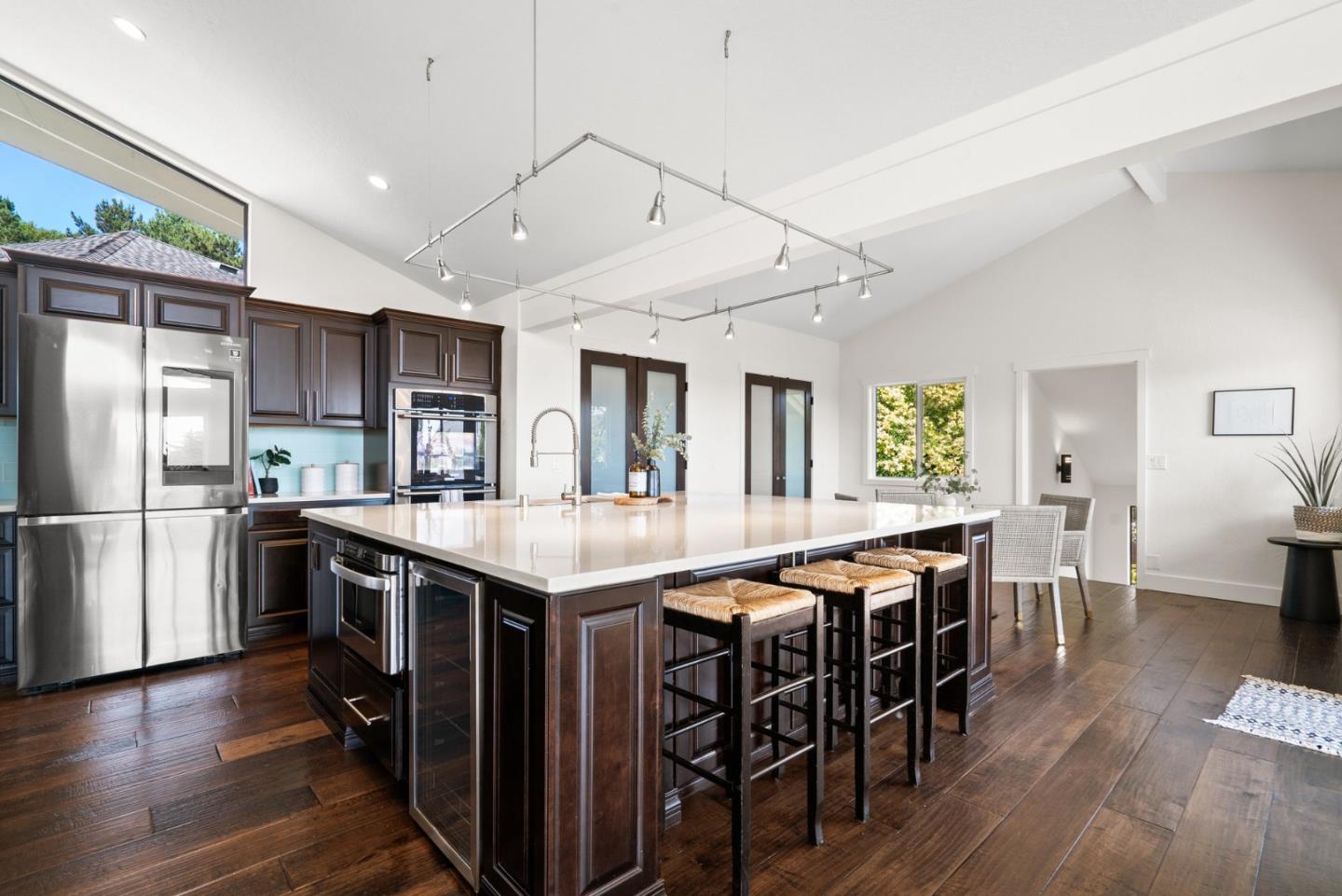 Detail Gallery Image 13 of 76 For 190 Driftwood Ct, Aptos,  CA 95003 - 5 Beds | 2/1 Baths