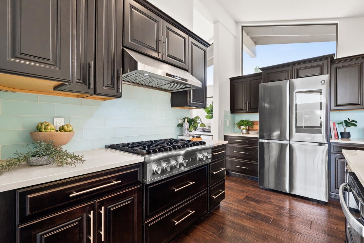 Detail Gallery Image 14 of 76 For 190 Driftwood Ct, Aptos,  CA 95003 - 5 Beds | 2/1 Baths